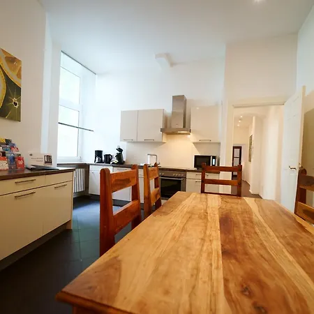 Planet Apartman *